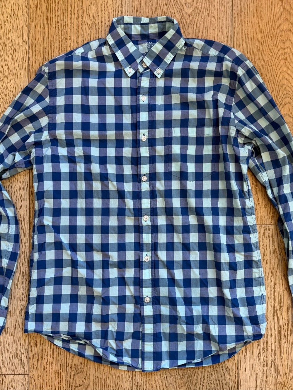 J. Crew Light Weight Buttondown Shirt - Size M
